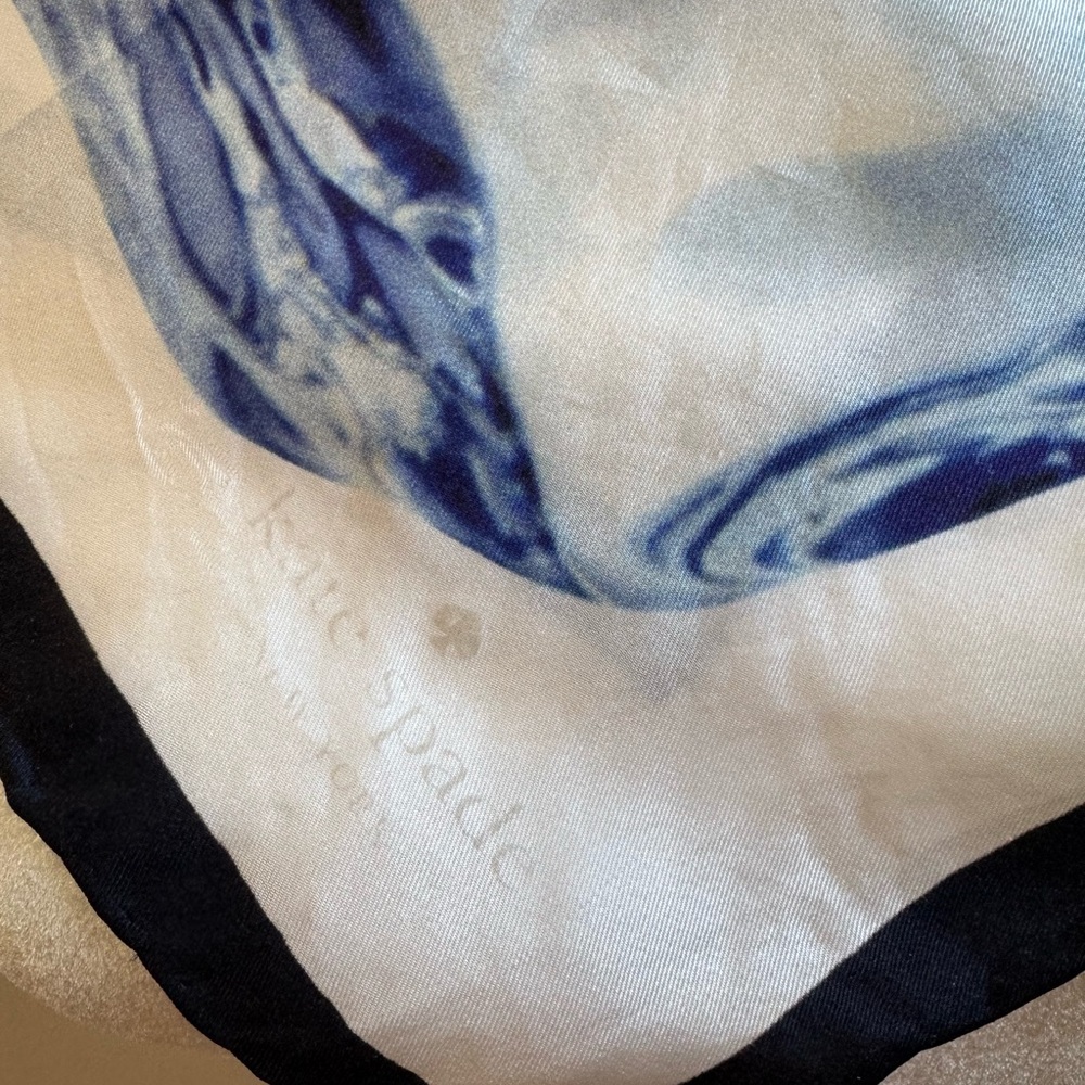 KATE SPADE Elegant Blue and Black Silk Scarf - Picture 3 of 4